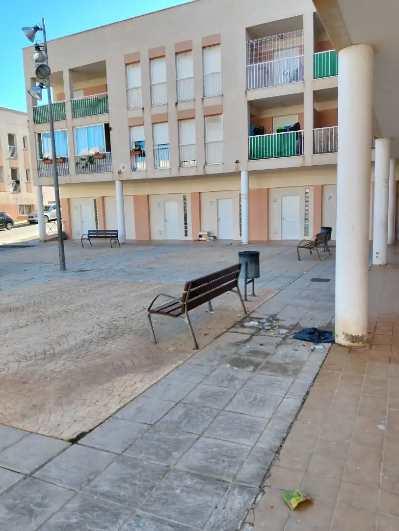 Vista exterior de Local en venta en Vera