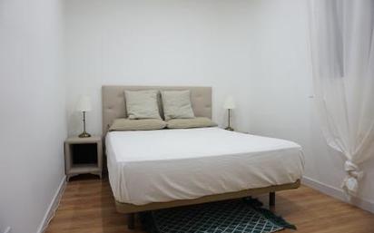 Bedroom of Flat for sale in  Barcelona Capital