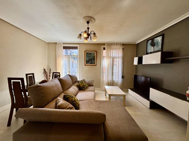 Piso en Venta en Fermin Calbeton Kalea, 50 en Parte Vieja