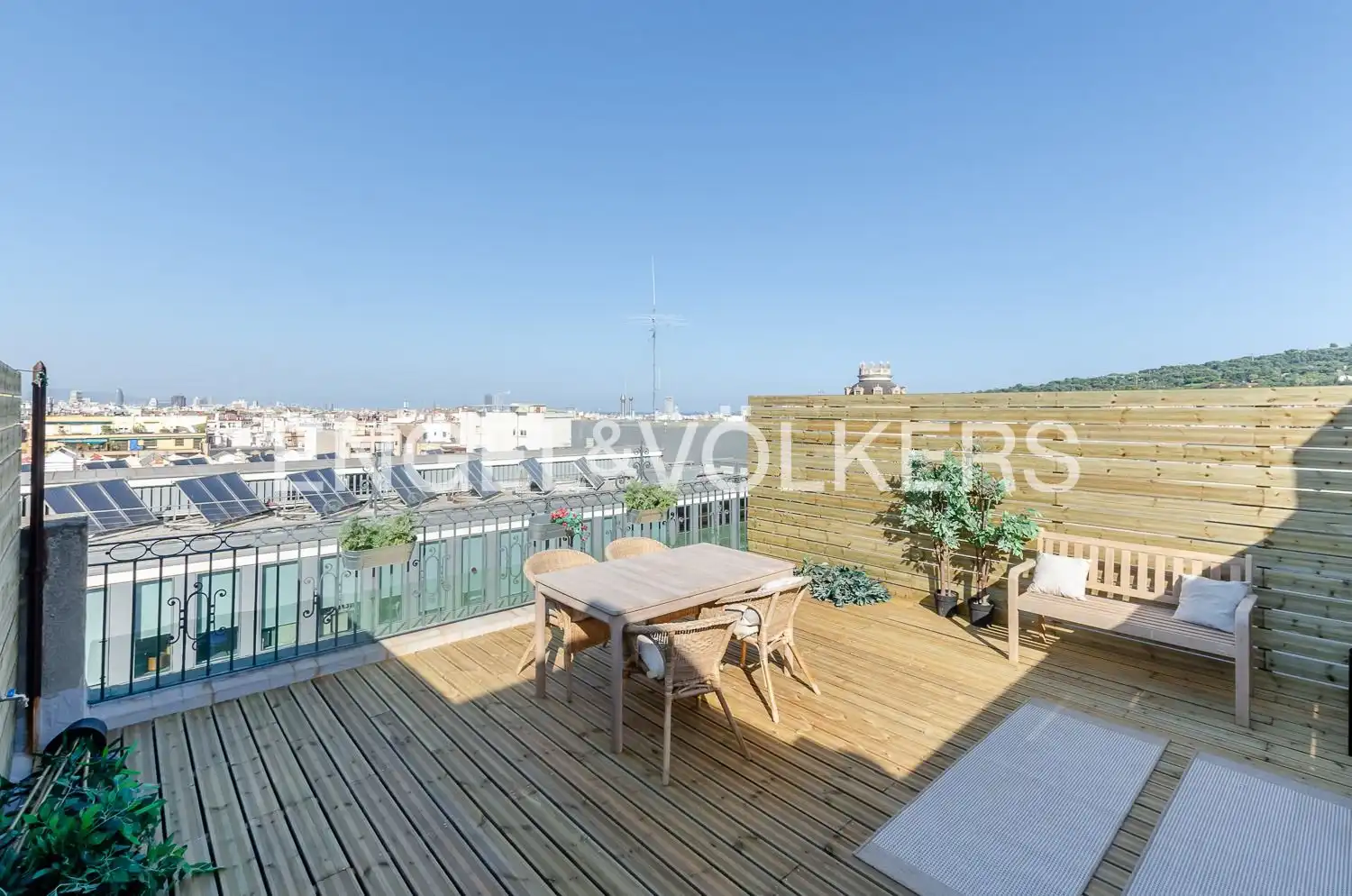 Penthouse mit Aufzug zum Verkauf in Eixample