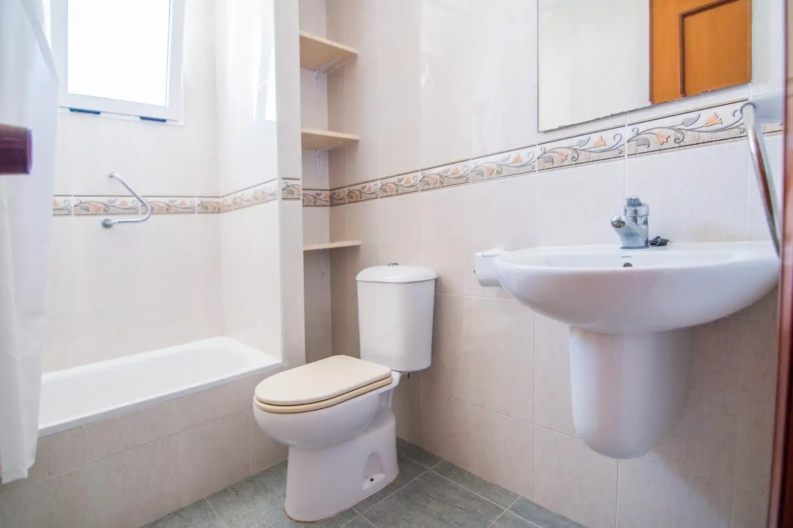 Apartment with pool for sale in Playa de Gandia, imagen 12