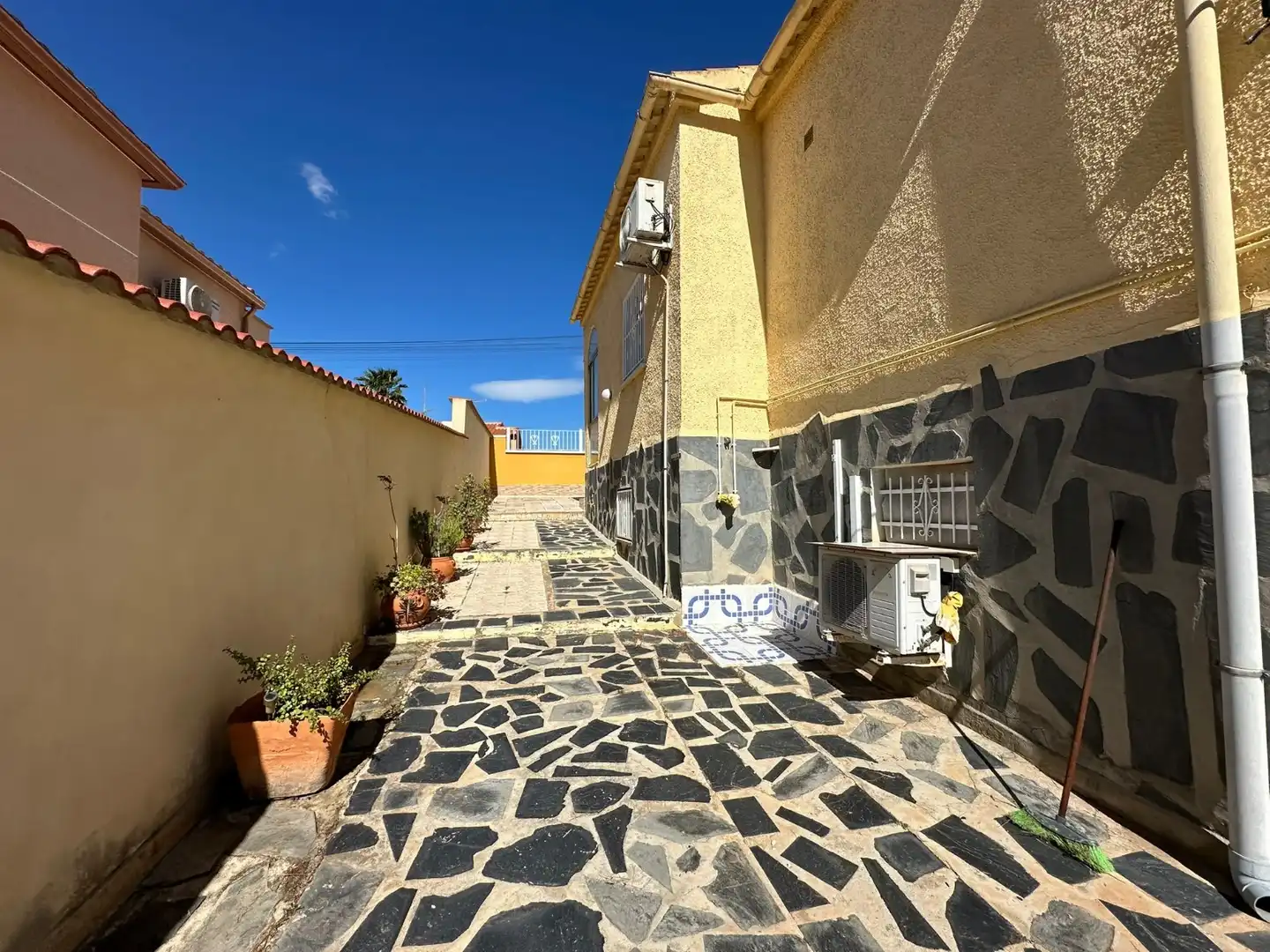 Vista exterior de Casa o chalet en venta en San Fulgencio con Aire acondicionado, Calefacción y Terraza