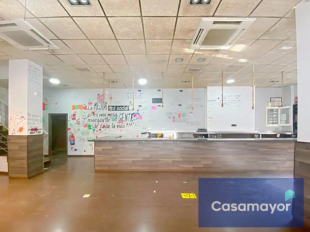 Local en venta en Alicante / Alacant con Aire acondicionado