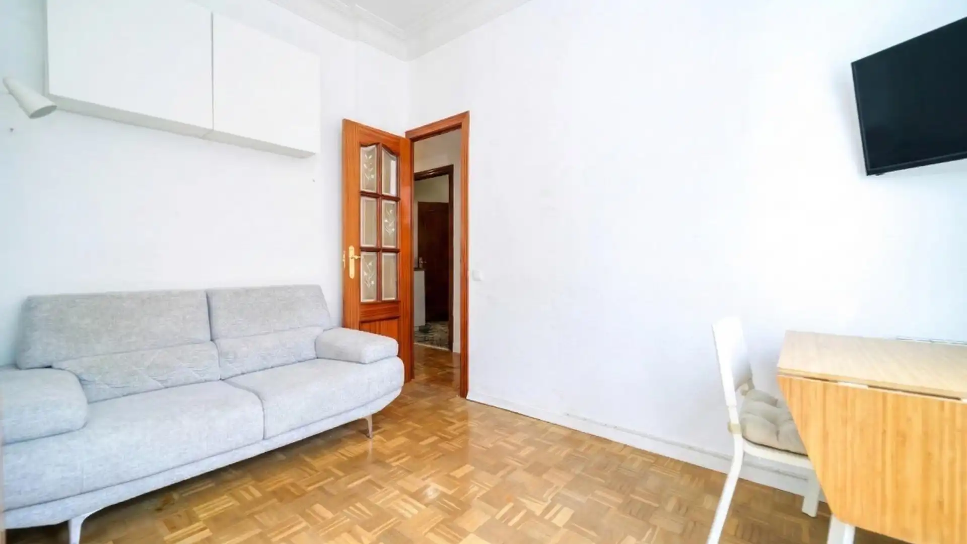 Flat for sale in San Diego