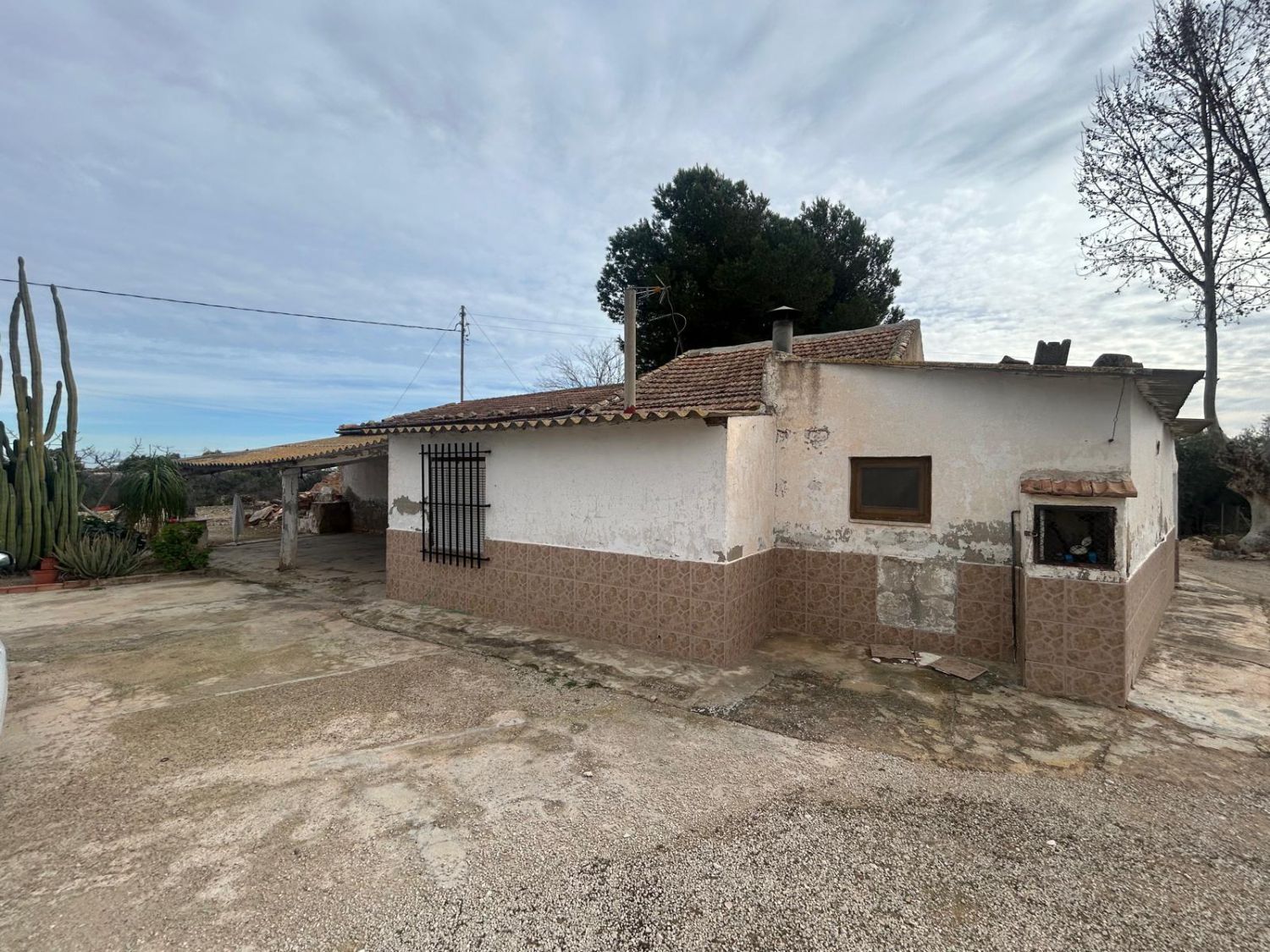 Exterior view of Country house for sale in Crevillent  with Terrace and Storage room