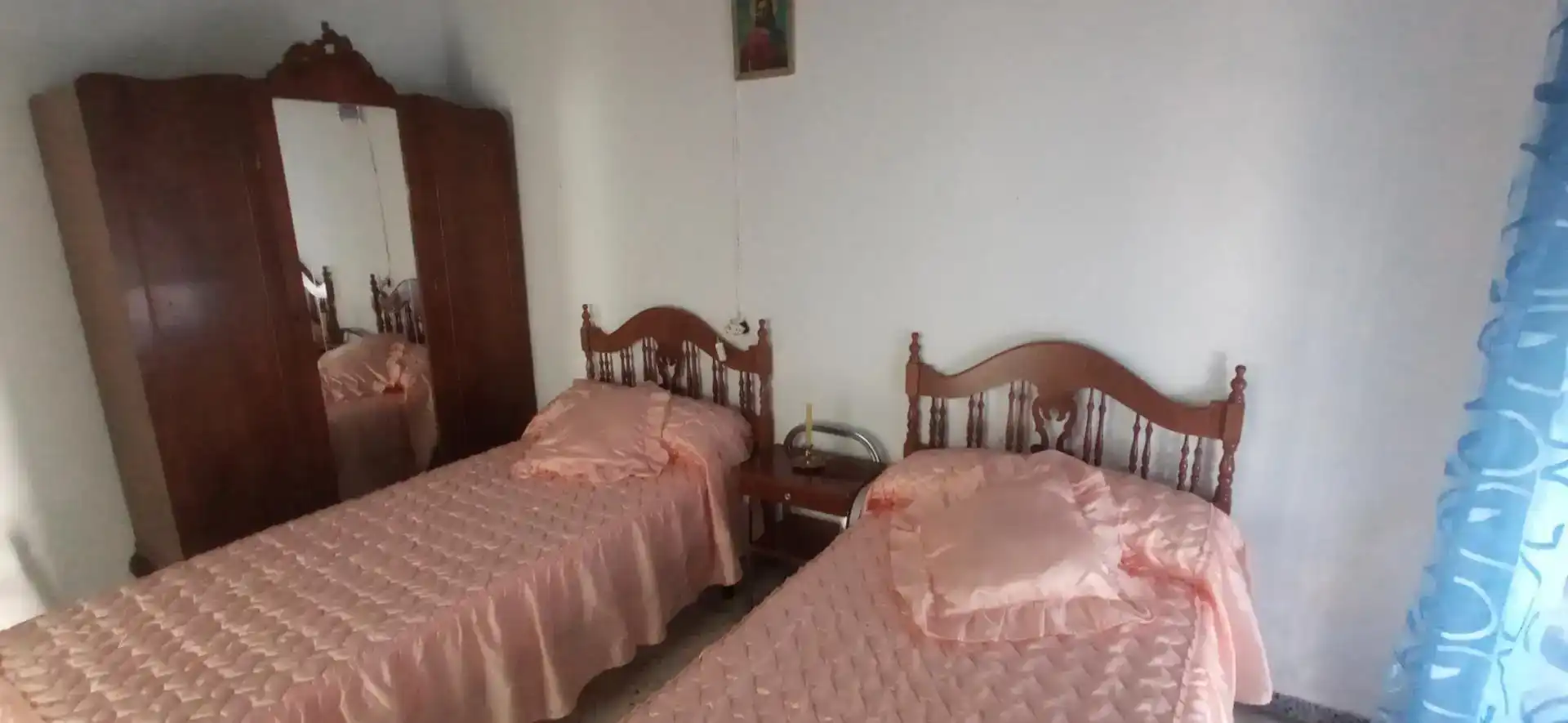 Habitación de Planta baja en venta en Montemolín con Jardín privado, Trastero y Amueblado