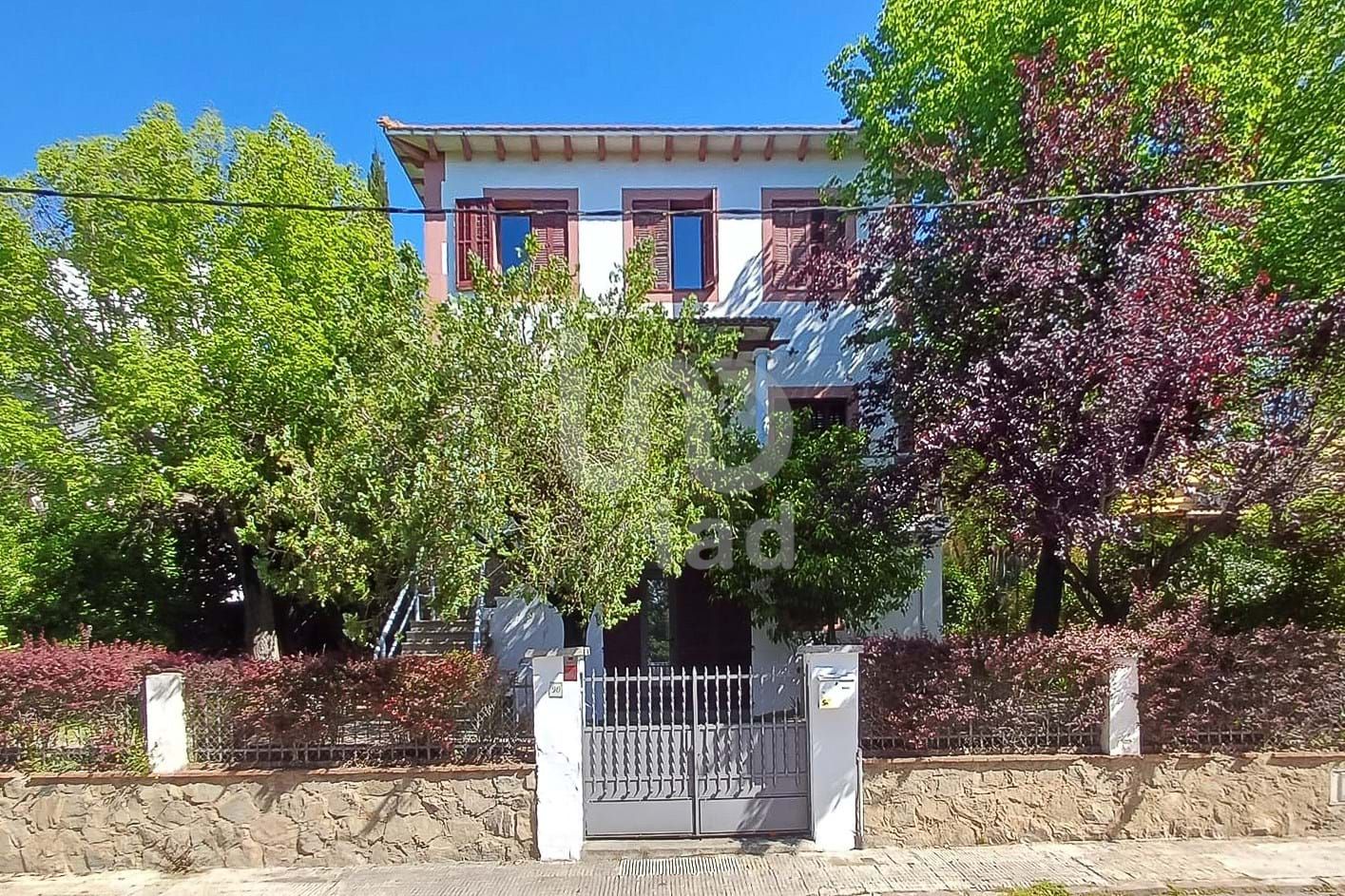 Exterior view of House or chalet for sale in Sant Cugat del Vallès  with Heating, Terrace and Swimming Pool