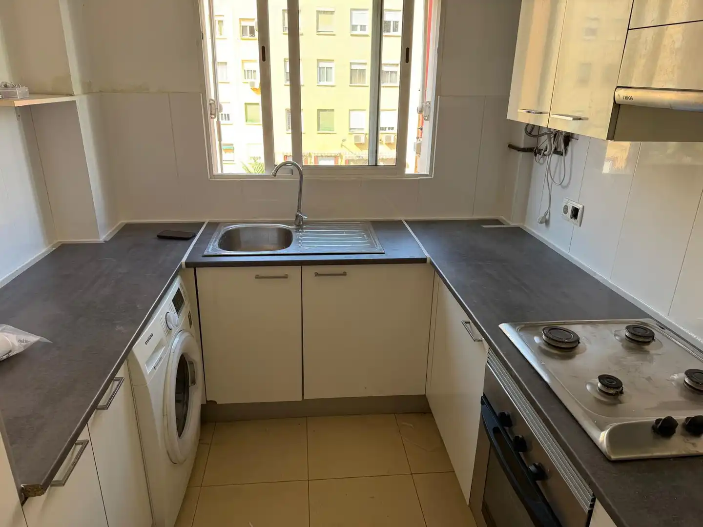 Kitchen of Flat for rent in Valencia  with Furnished, Washing machine and Balcony