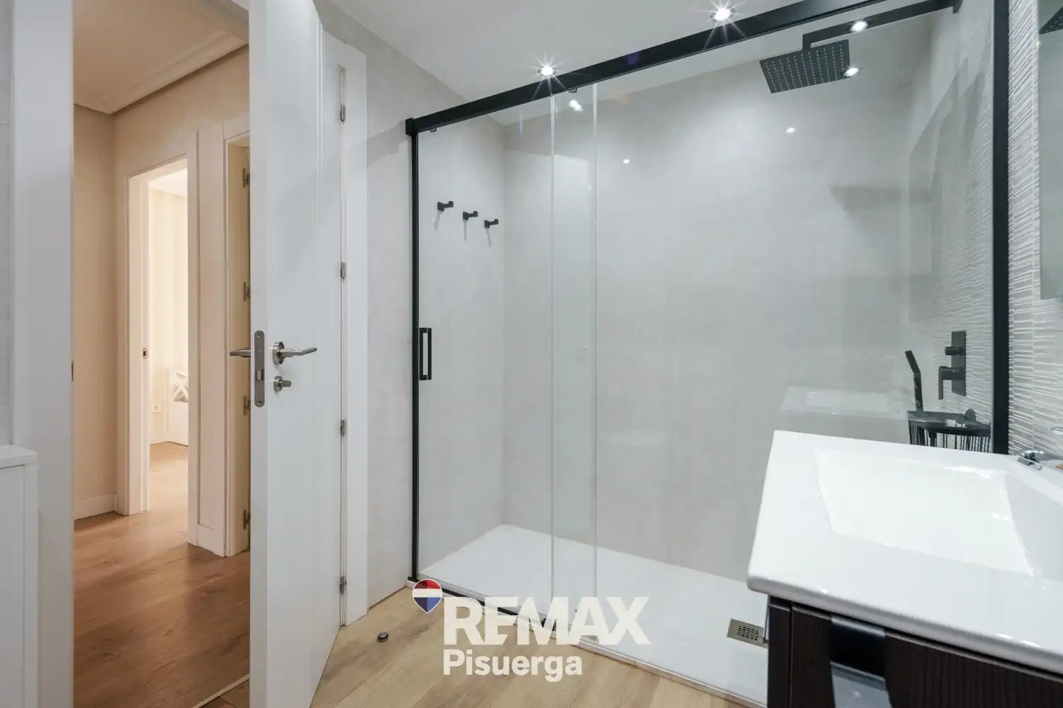 Villa mit Pool zum Verkauf in Calle José María Castilviejo 41, imagen 60