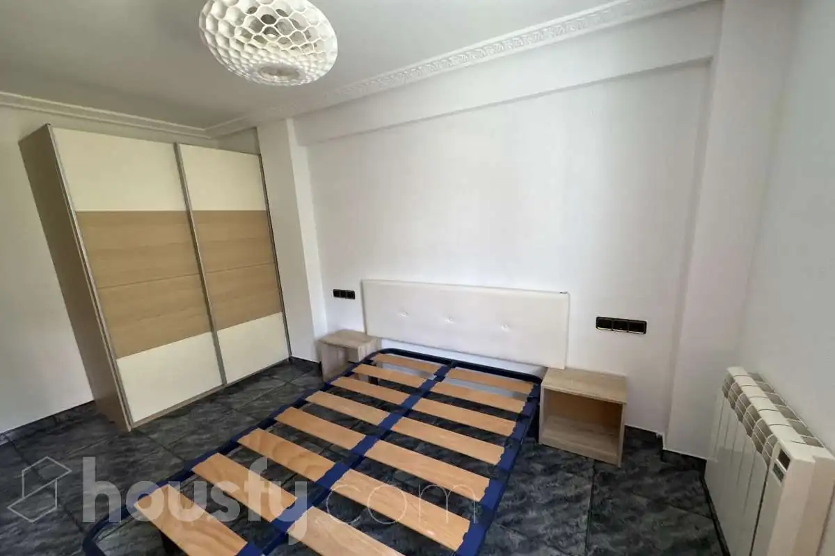 Habitación de Piso de alquiler en Alcalá de Henares con Aire acondicionado, Calefacción y Balcón