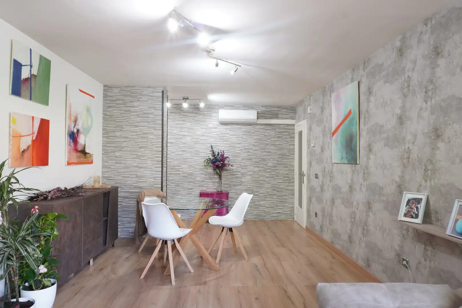Sala de estar de Piso en venta en Olot con Aire acondicionado, Calefacción y Terraza