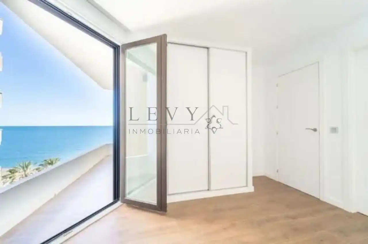 Habitación de Piso en venta en Málaga con Calefacción