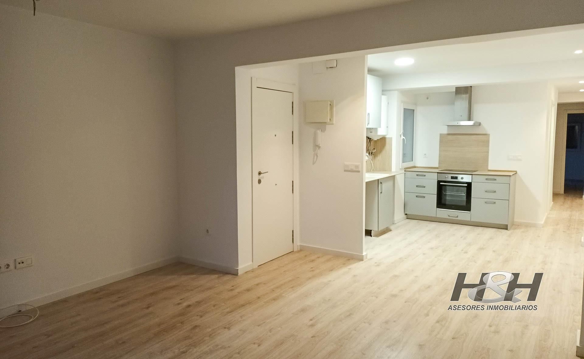 Flat for rent in Burjassot  with Balcony