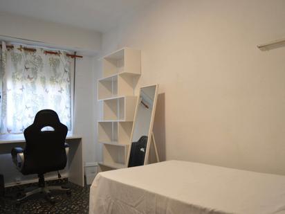 Bedroom of Flat to share in  Valencia Capital  with Air Conditioner, Heating and Furnished
