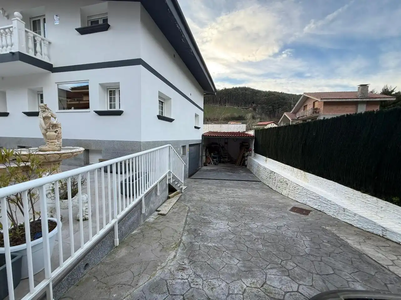 Casa con piscina en venta en Barrio Sámano, imagen 9