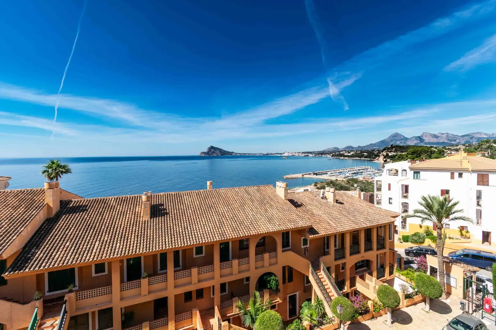 Vista exterior de Apartament en venda en Altea amb Terrassa, Piscina i Moblat