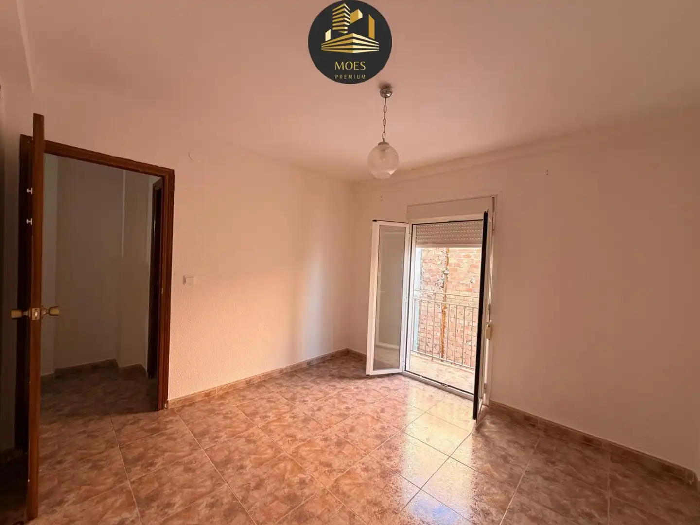 Habitación de Piso en venta en Jaén con Balcón