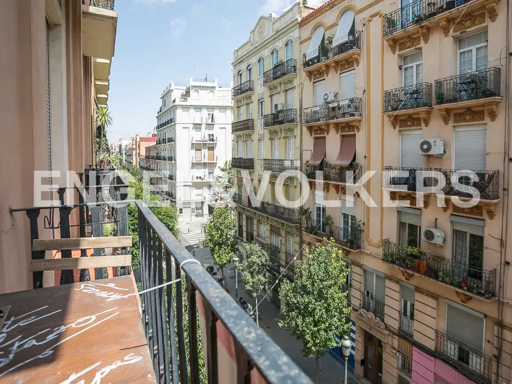 Vista exterior de Piso de alquiler en Valencia con Aire acondicionado, Calefacción y Parquet