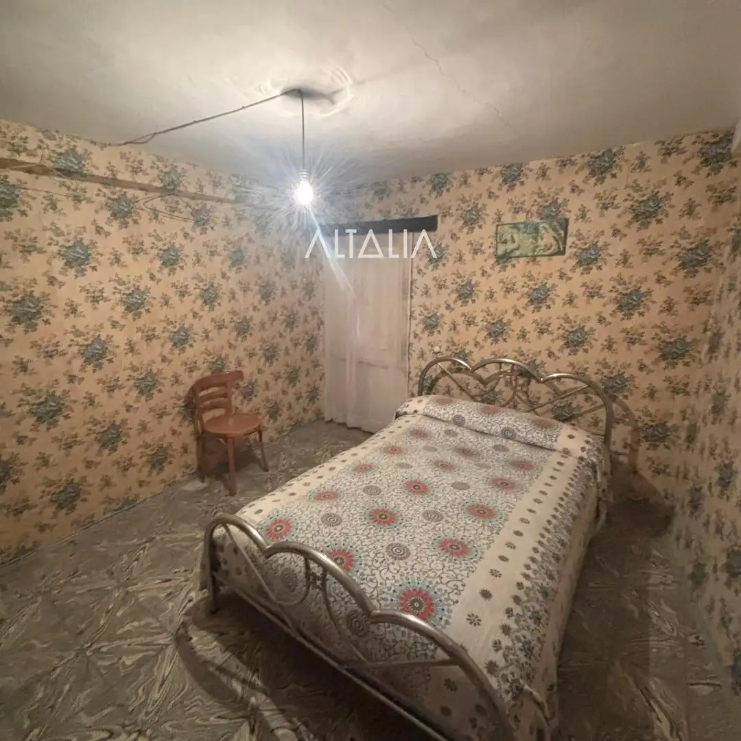 Dormitori de Casa o xalet en venda en Poyatos amb Calefacció, Terrassa i Traster