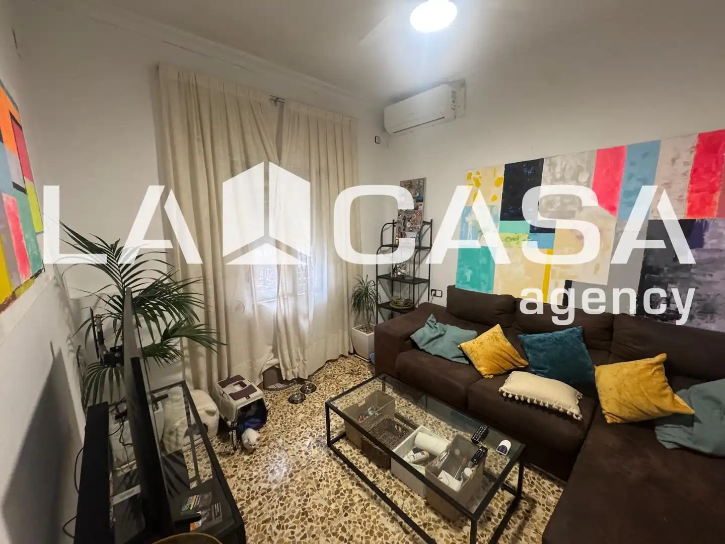 Living room of Houses for sale in Sevilla  with Air Conditioner and Storage room