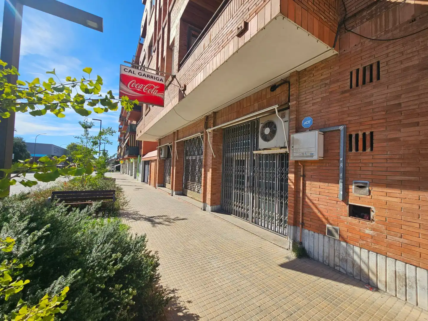 Local de lloguer en Can Font - Ca n'Avellaneda