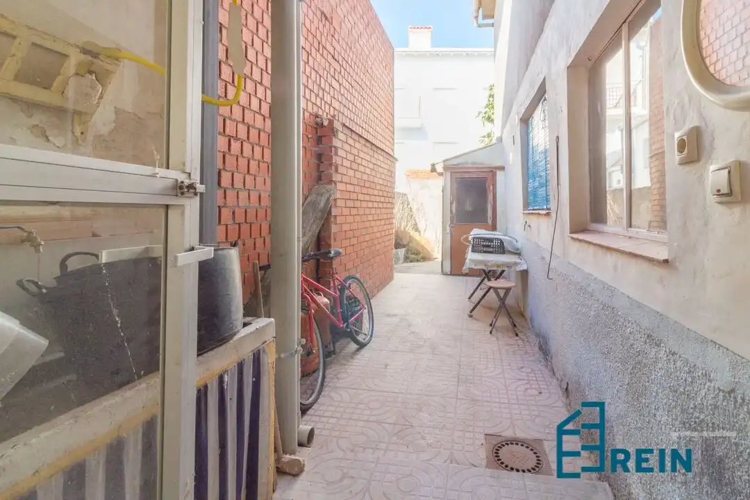 Vista exterior de Casa o chalet en venta en Añover de Tajo con Aire acondicionado, Calefacción y Trastero