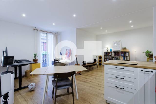 Piso en Venta en Carrer Carrer Riereta en El Raval