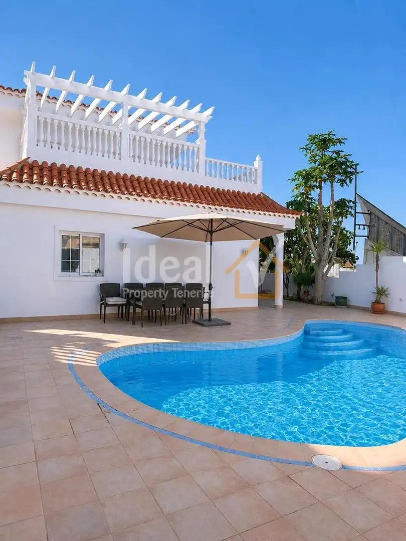 House with pool for sale in Callao Salvaje - Playa Paraíso, imagen 2