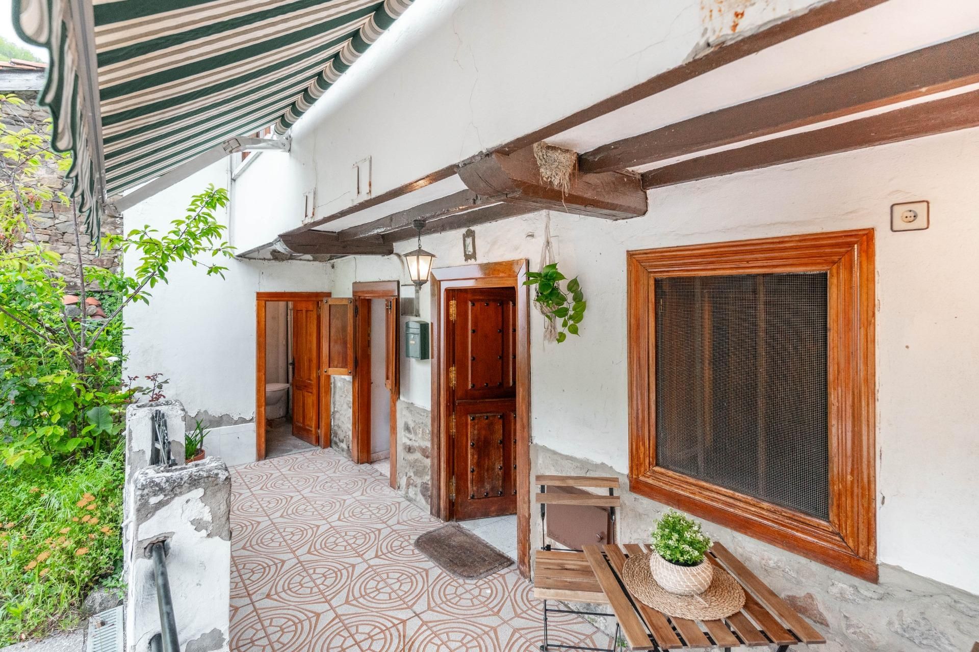 House or chalet for sale in Lugar ERIAS, 14, Lena