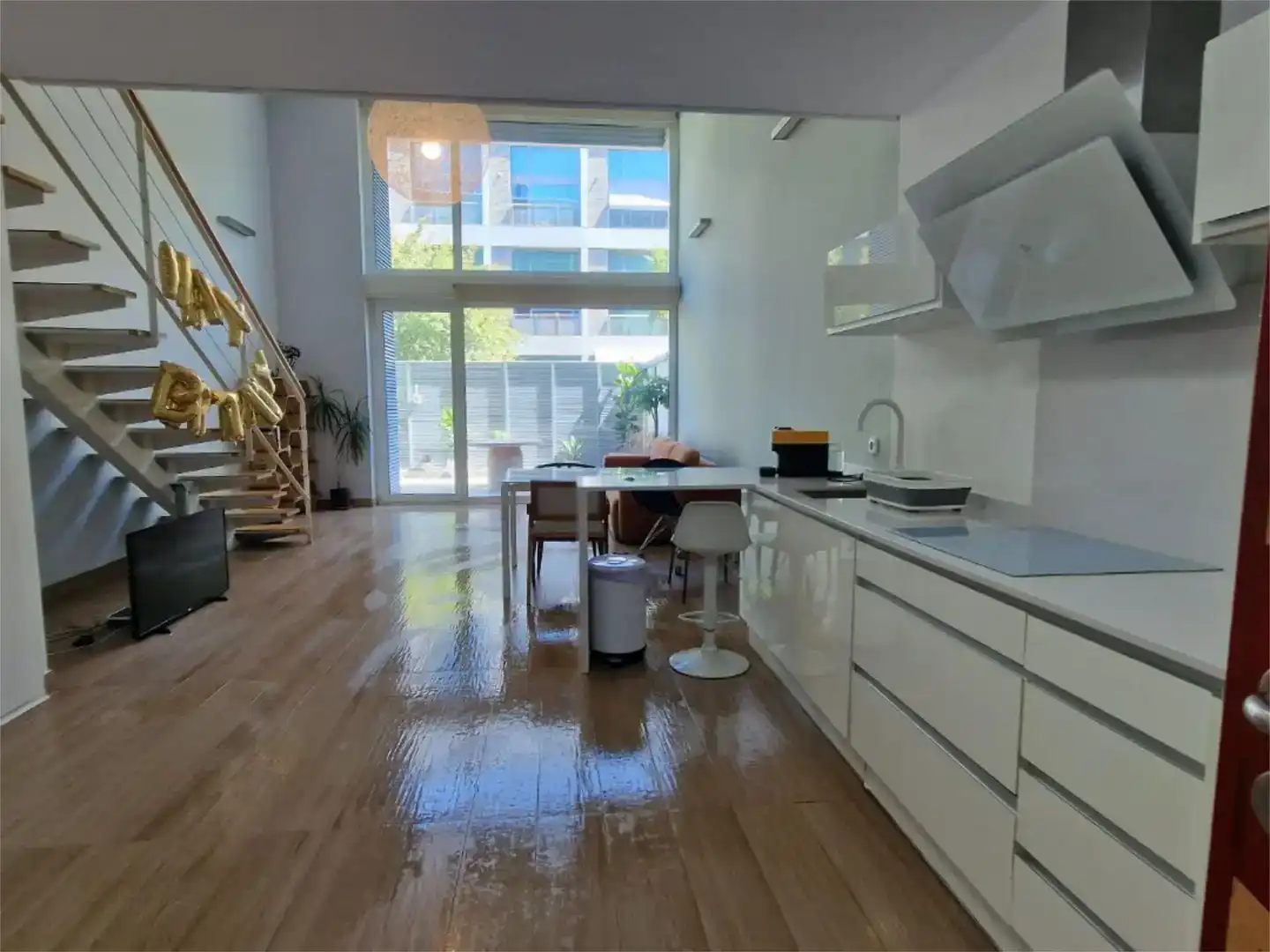 Cuina de Loft de lloguer en  Madrid Capital amb Aire condicionat