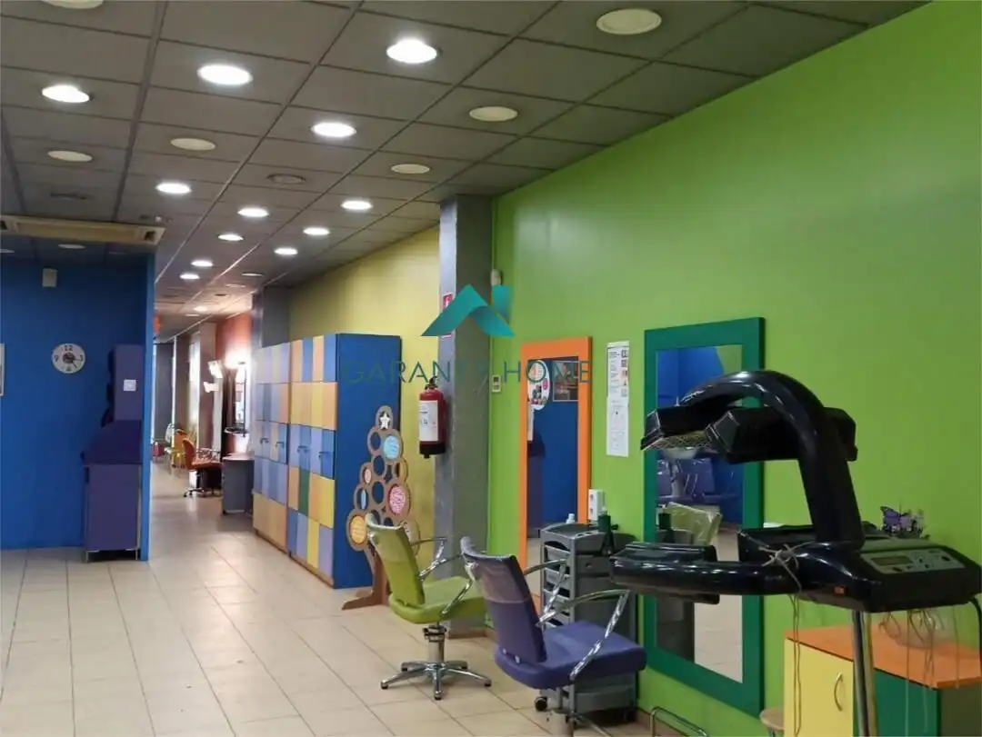 Local comercial de lloguer a Beiro, imagen 6
