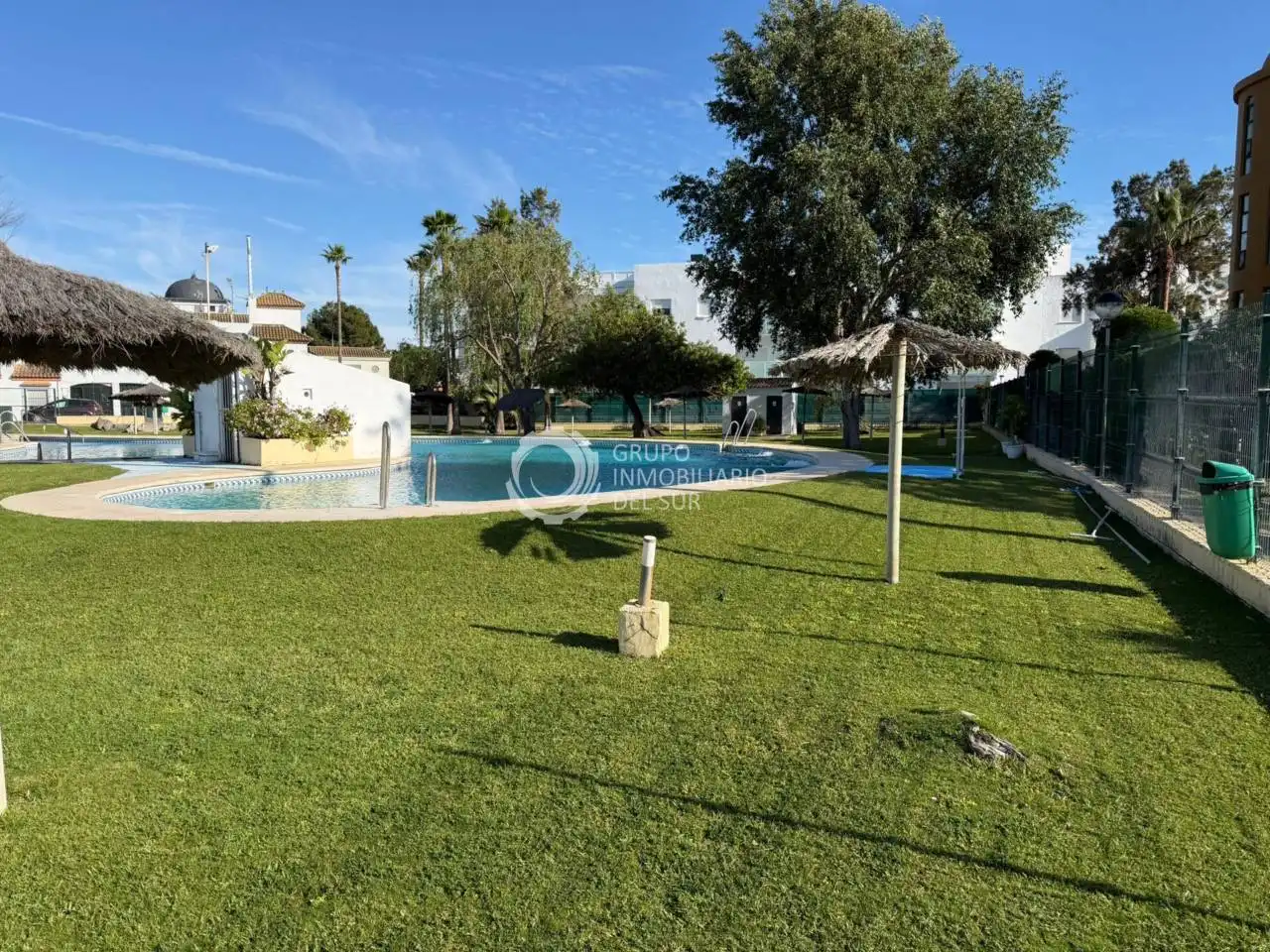 Piscina de Dúplex en venda en Los Gallos