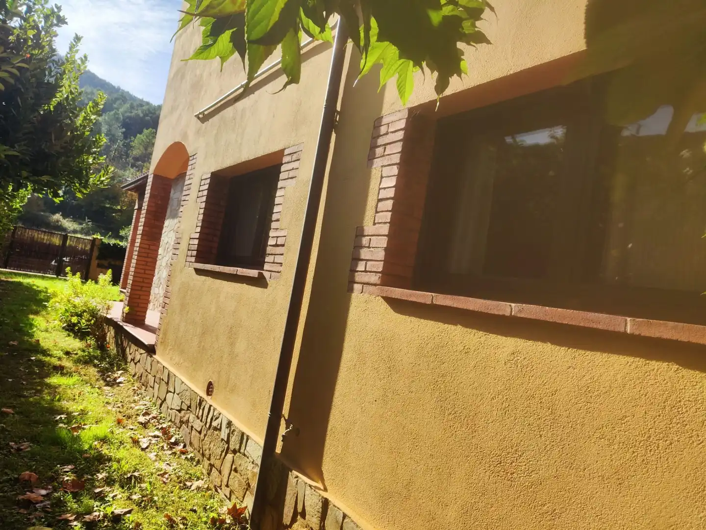 Vista exterior de Casa o chalet en venta en Sant Llorenç de la Muga con Calefacción y Jardín privado