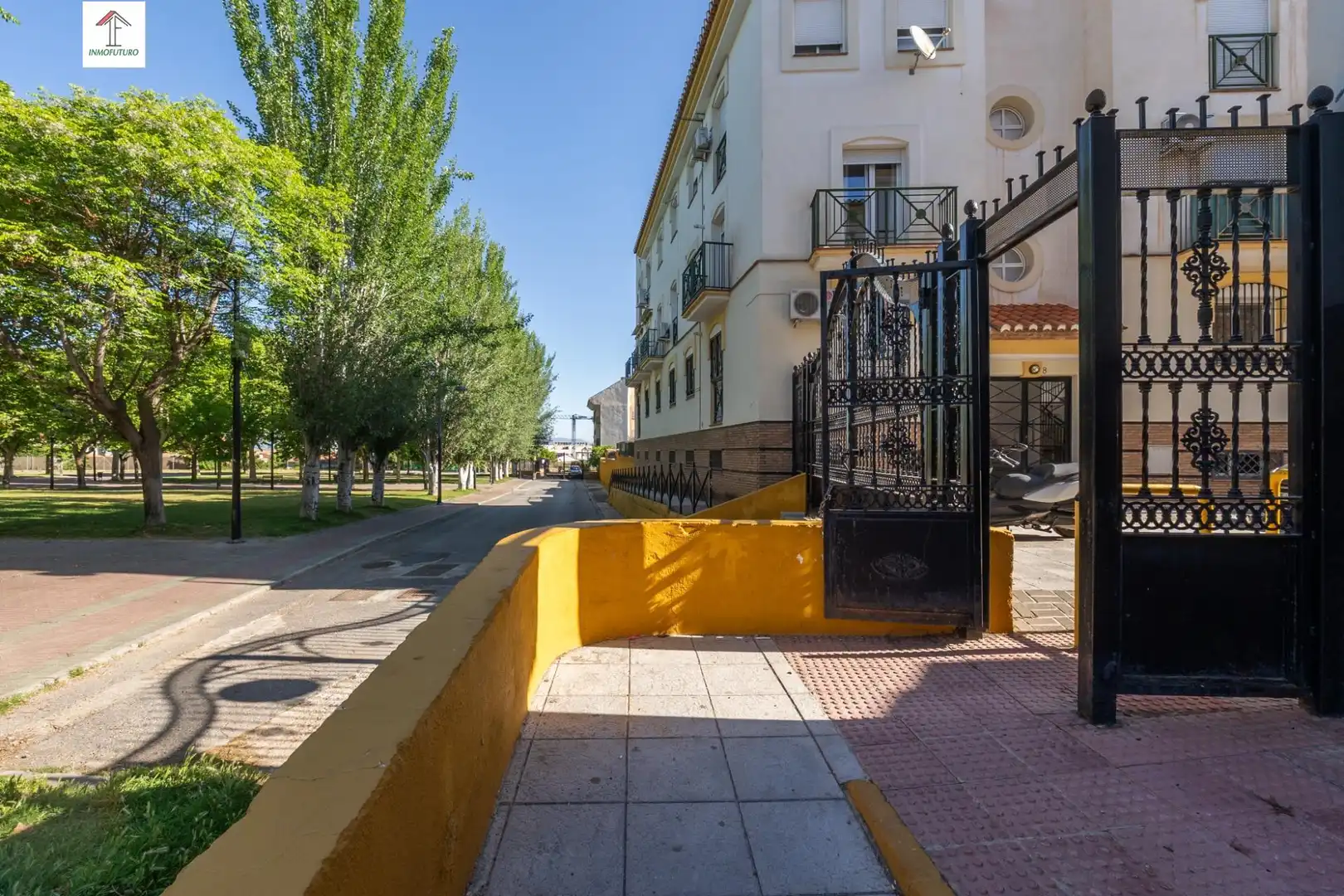 Vista exterior de Piso en venta en Ogíjares con Aire acondicionado, Calefacción y Amueblado