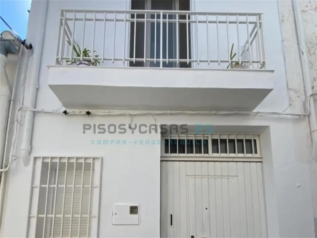 Vista exterior de Casa adosada en venta en Yátova con Aire acondicionado, Terraza y Balcón