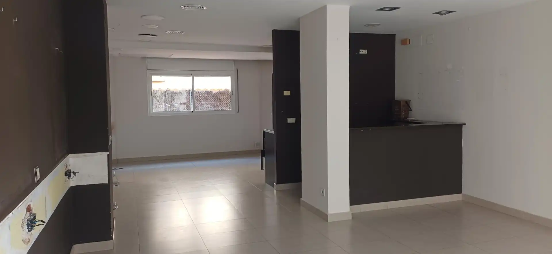 Geschaftsraum zur Miete in El Masnou mit Klimaanlage