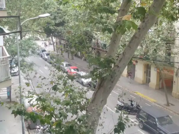 Vista exterior de Piso de alquiler en Barcelona con Calefacción, Amueblado y Horno
