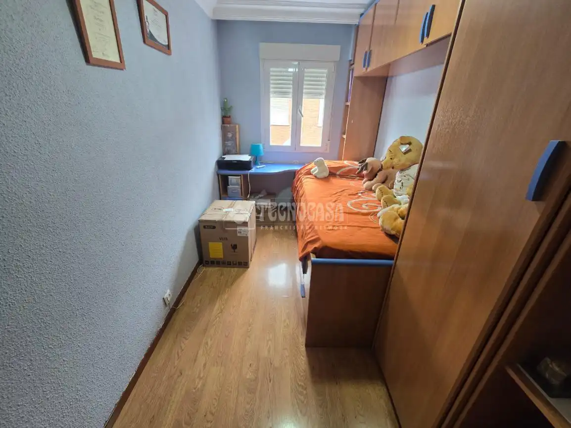 Habitación de Piso en venta en Alcorcón con Aire acondicionado, Terraza y Amueblado
