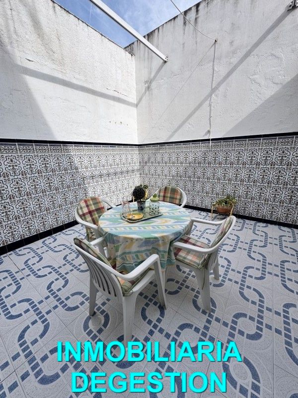 Terraza de Casa adosada en venta en Gerena con Aire acondicionado, Calefacción y Terraza