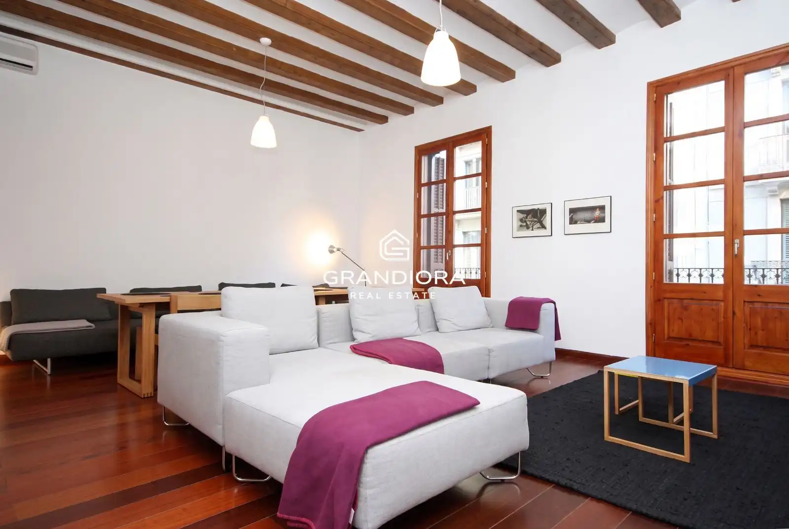 Sala d'estar de Àtic de lloguer en Ciutat Vella