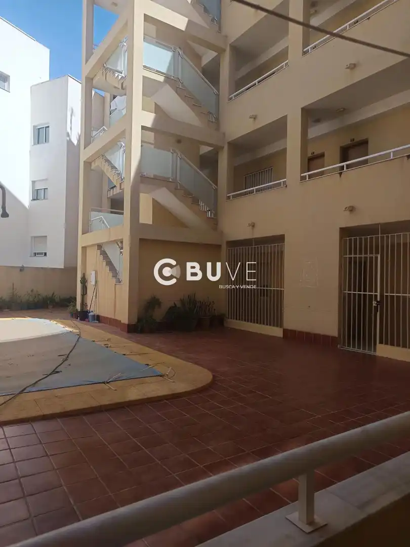 Vista exterior de Piso en venta en Población de Arroyo con Terraza, Piscina y Balcón