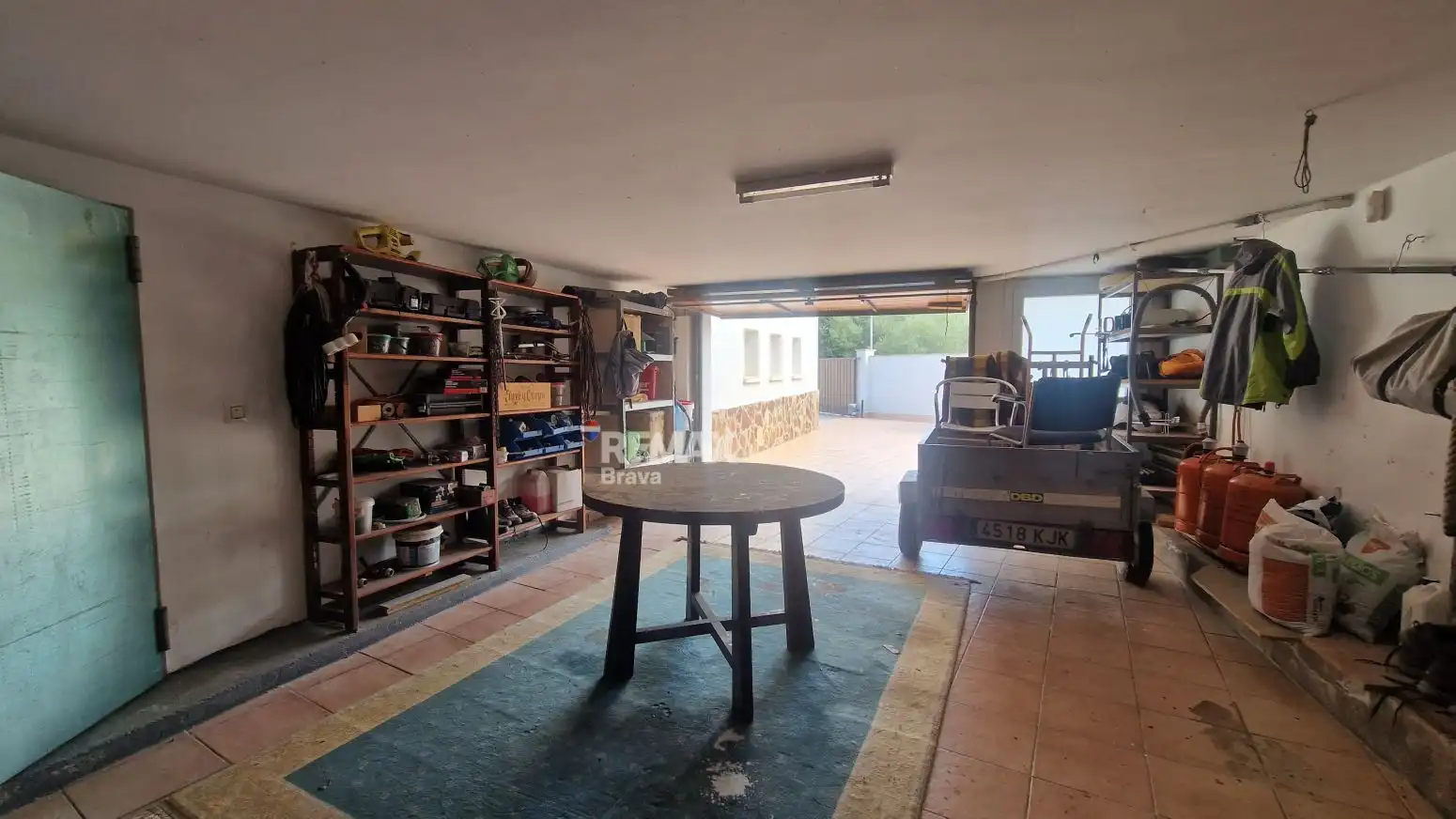 Houses for sale in Roses  with Air Conditioner, Private garden and Parquet flooring