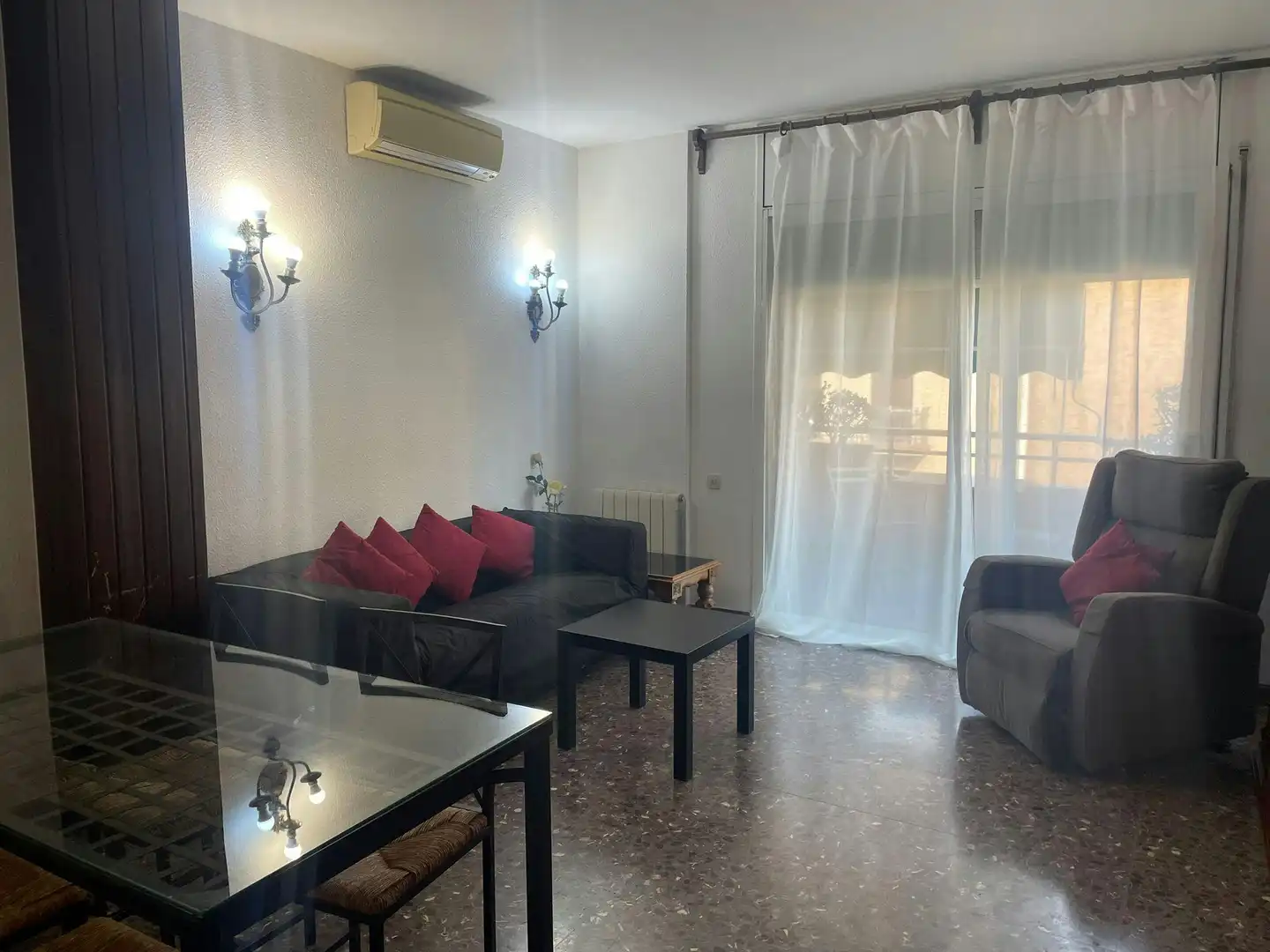 Sala d'estar de Pis per a compartir en Barcelona amb Aire condicionat, Calefacció i Moblat