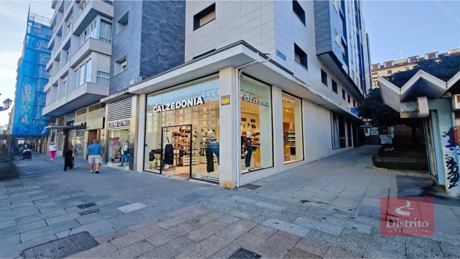 Local comercial en alquiler en Santander - Don Pelayo 1