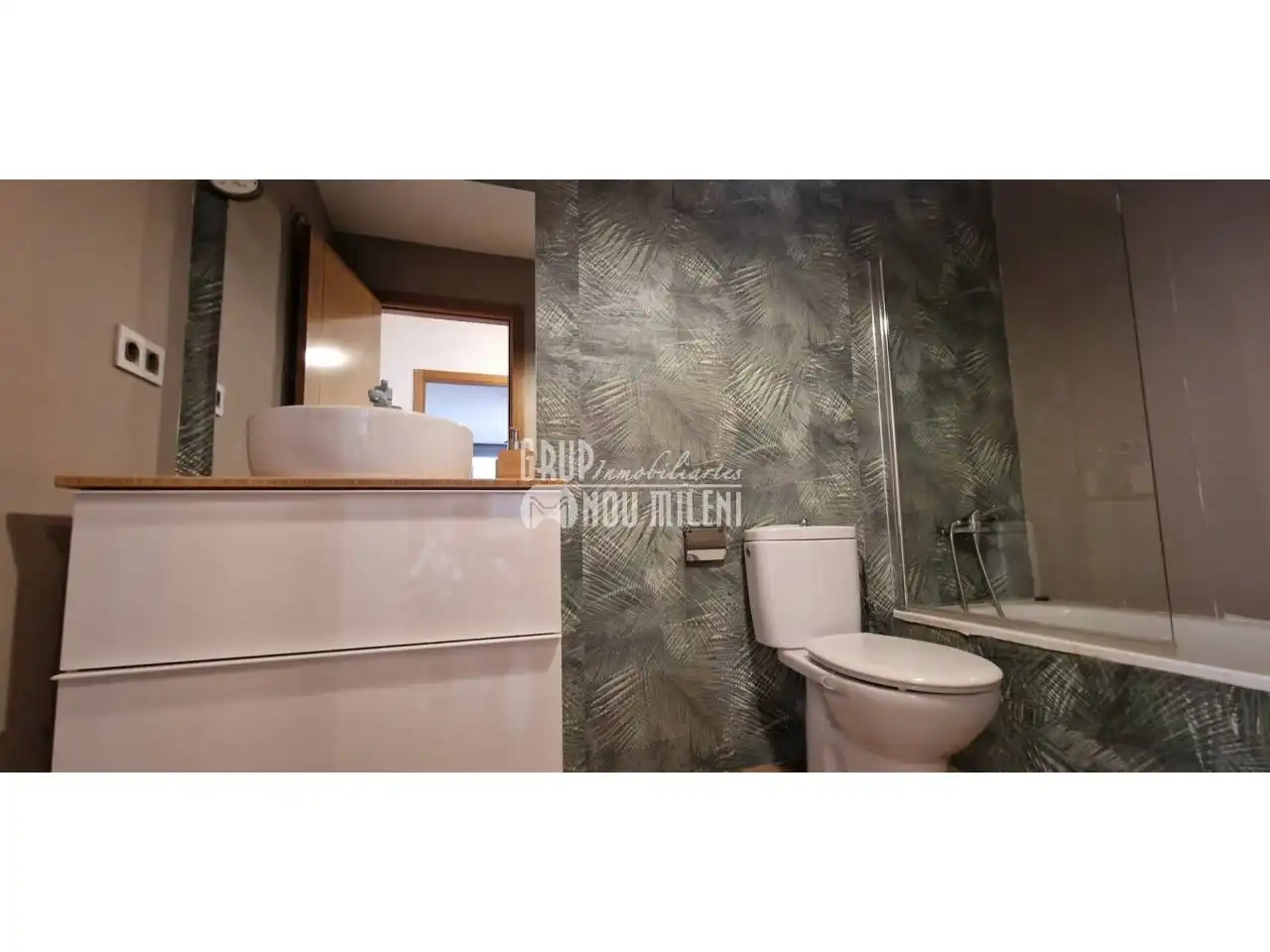 Bathroom of Flat for sale in Silla  with Air Conditioner, Heating and Parquet flooring