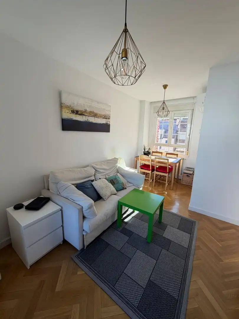 Wohnung zur Miete in Calle MARQUES DE VIANA, Valdeacederas