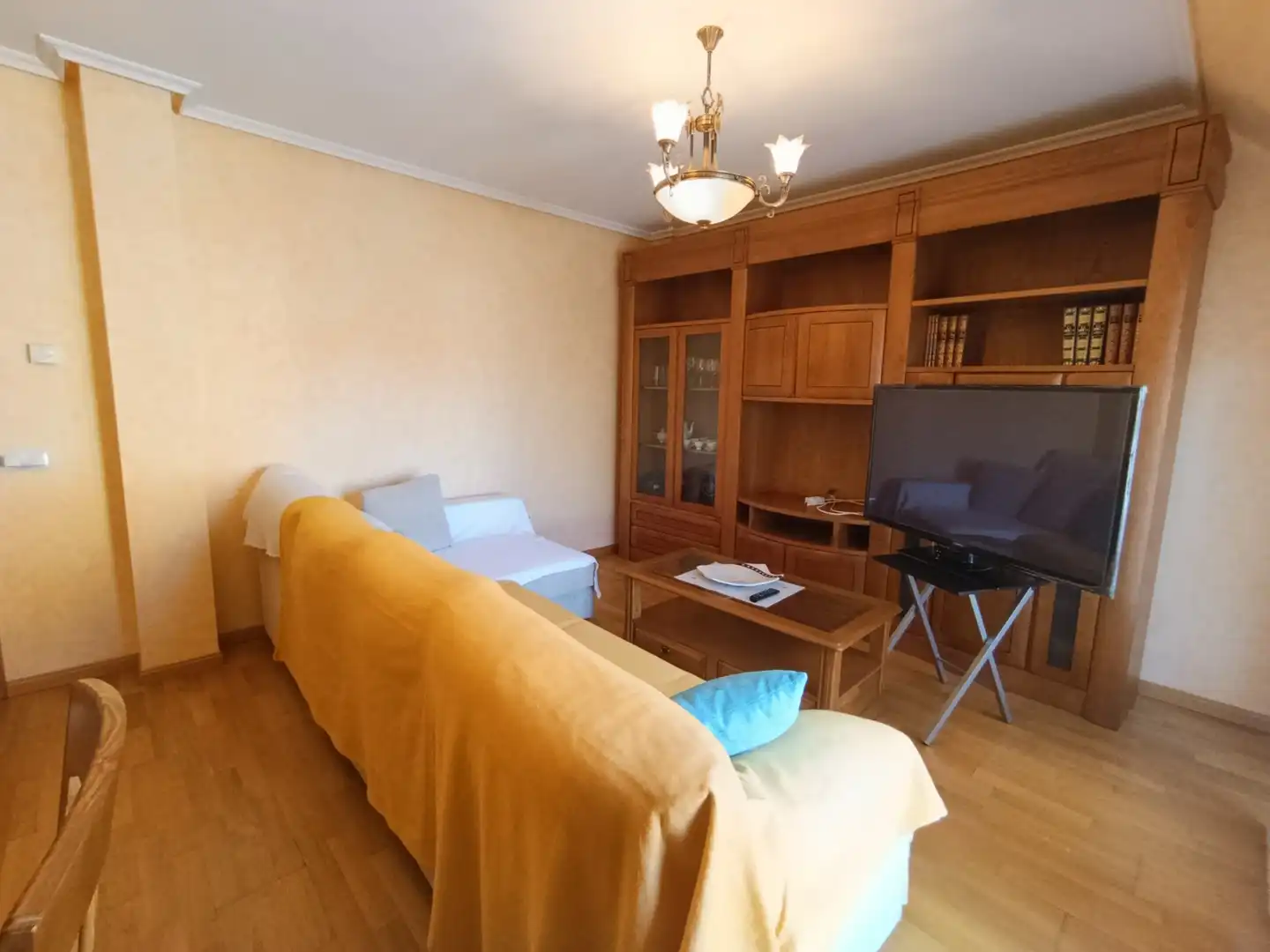 Wohnzimmer von Dachboden zum Verkauf in Benavente mit Heizung, Parkett und Terrasse