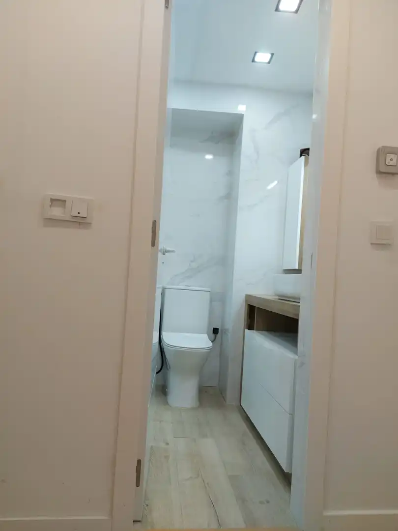 Bathroom of Apartments for sale in Benidorm  with Air Conditioner, Heating and Private garden