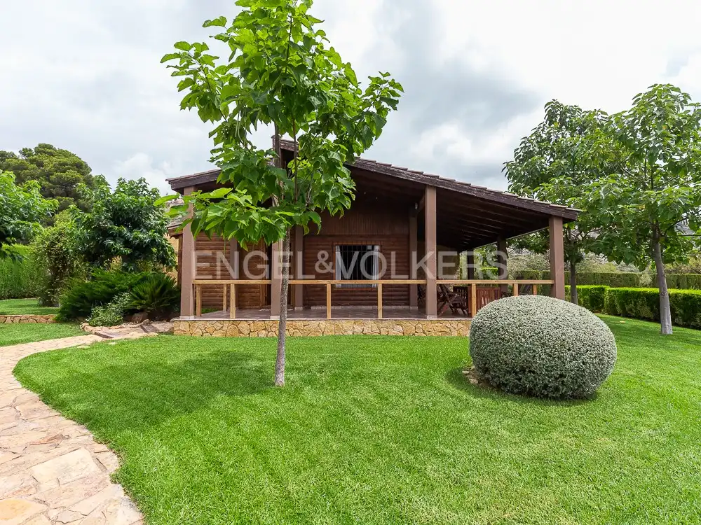 Vista exterior de Casa o chalet de alquiler en Torrent con Aire acondicionado, Calefacción y Jardín privado