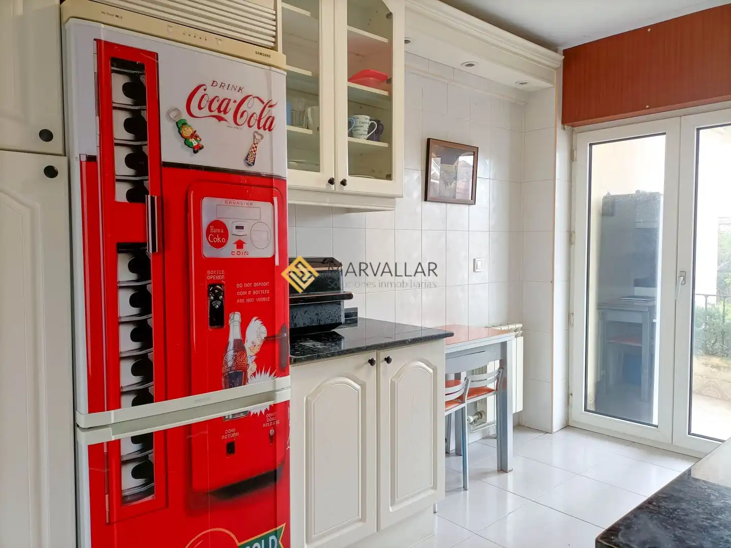 Cocina de Dúplex de alquiler en Santa Cruz de Bezana con Calefacción, Terraza y Amueblado